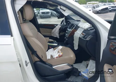 2015 Mercedes-Benz Gl 550 4Matic из США, поврежденный, VIN 4JGDF7DE4FA555627